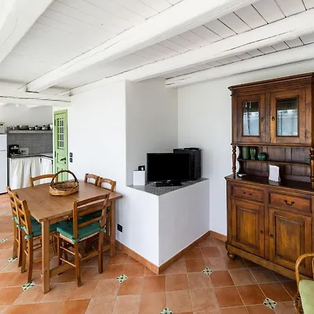 Enchanting Holiday In With Garden *
