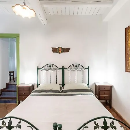 Enchanting Holiday In With Garden Feriehus